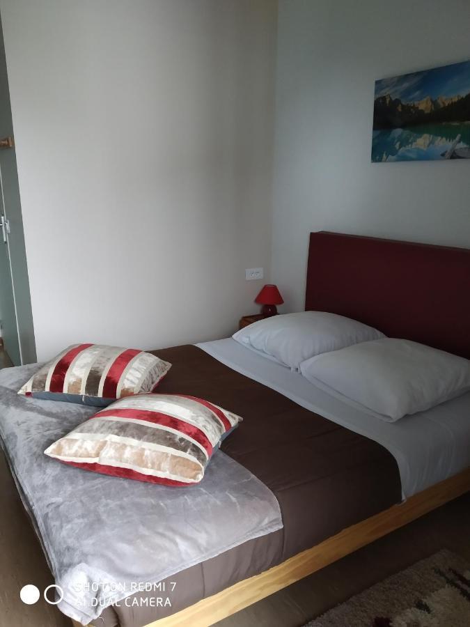 Chalet Hotel Les Marmottes 2 Etoiles Nn Montferrier Eksteriør bilde